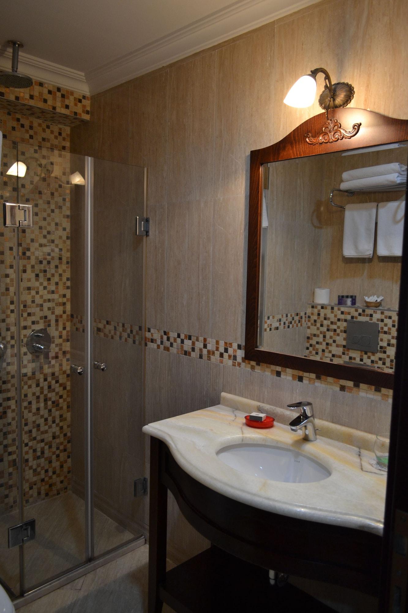 Divalis Hotel Istanbul Ngoại thất bức ảnh
